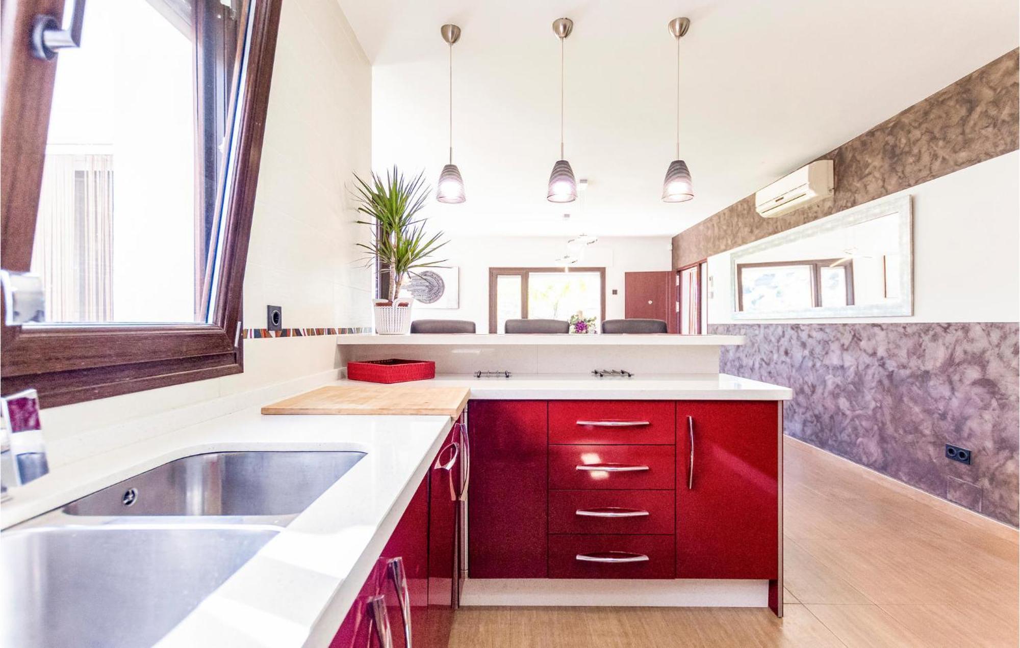 Beautiful In With Kitchen Vakantiehuis
