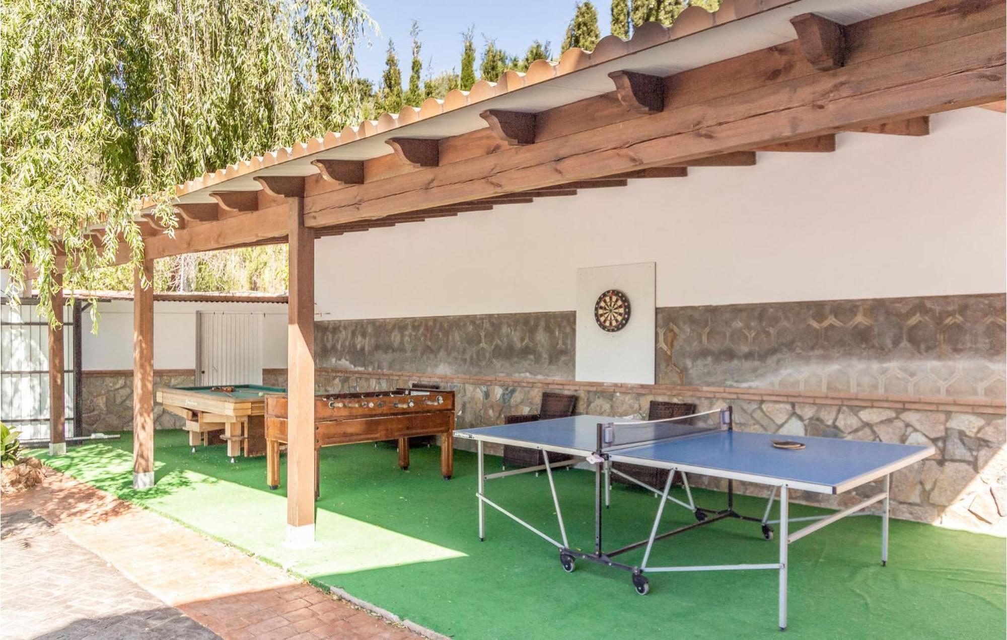 Ferienhaus Beautiful In With Kitchen Málaga